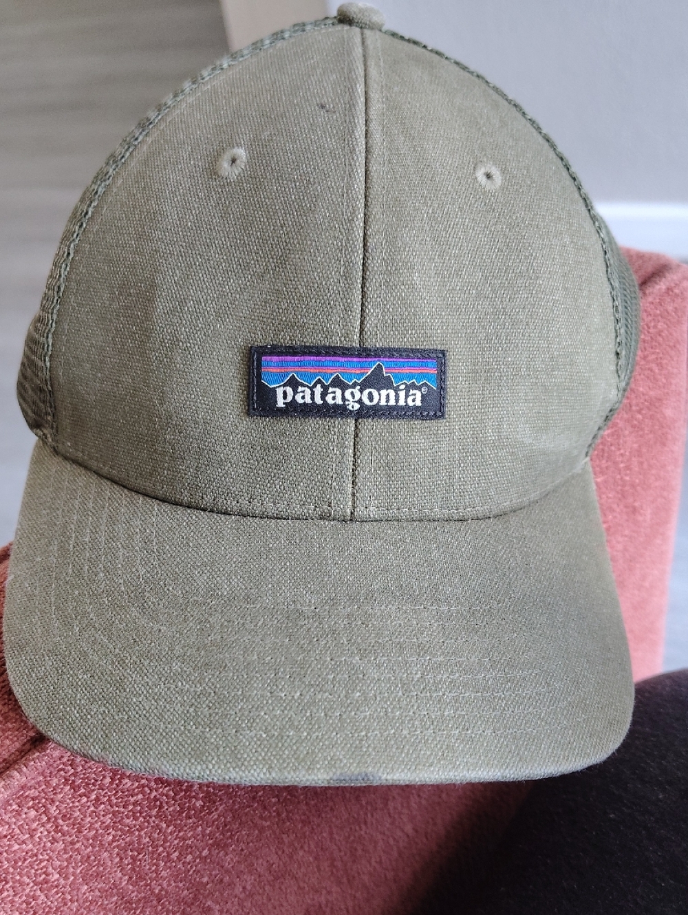 Patagonia P-6 Logo LoPro Trucker Hat Mens Olive Green Snapback Mesh Cap